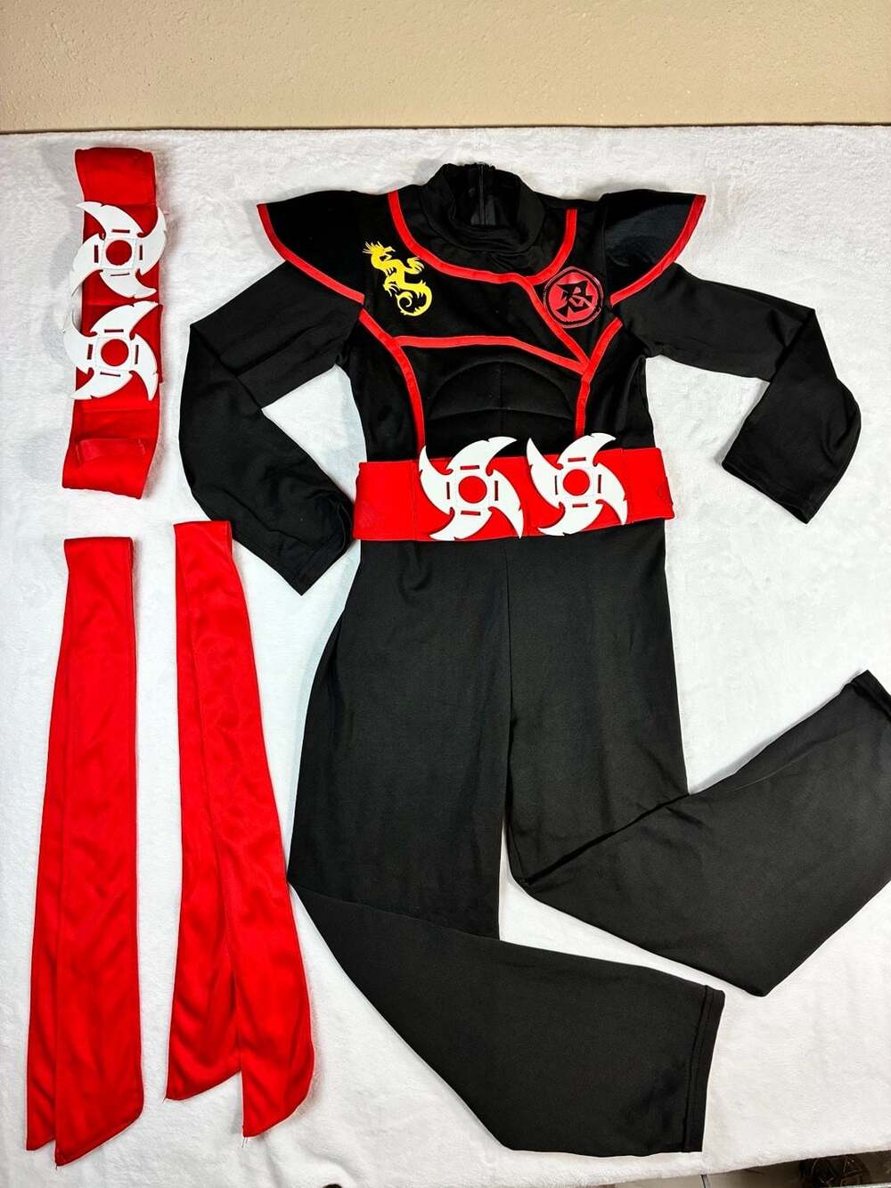 Kids Black Ninja Costume Size S (6-7) Dragon Print Shuriken Red Trim Cosplay